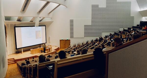 Dari Desa yang Tidak Ada di Google Maps — ke Universitas Top 100 Dunia